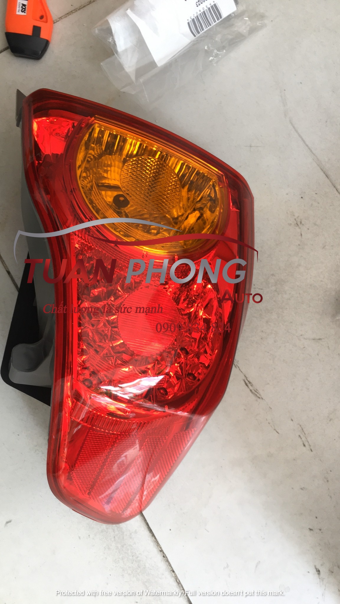 Đèn Hậu Ngoài Có Led ALTIS 2008-201081550-02470 81560-02470-0